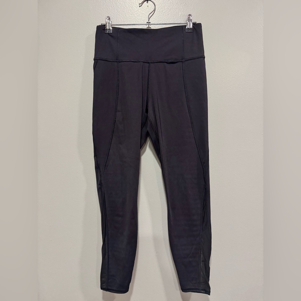 Athleta Lightening 7/8 Tight in Black Size Small